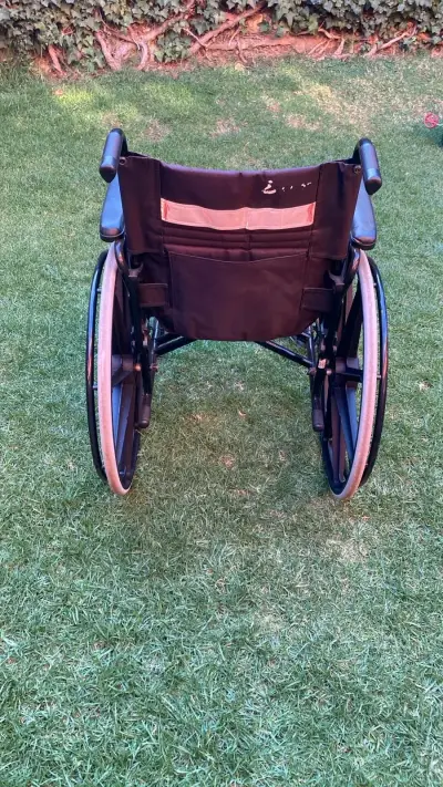 Silla de ruedas Elite negra - miniatura 1