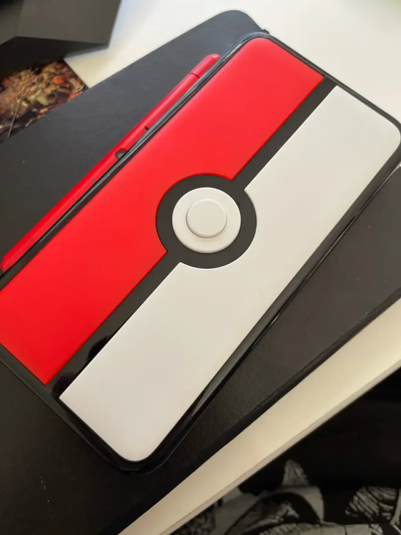 2ds Pokeboll - 1