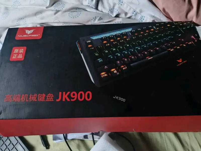 Teclado mecánico con retroiluminación RGB - 2