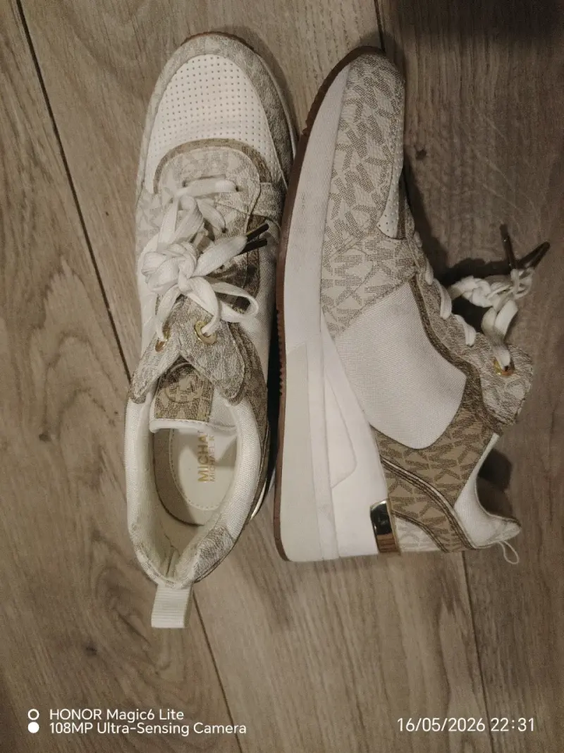 Zapatillas deportivas blancas - 3