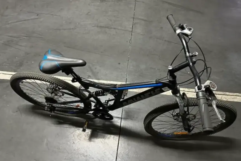 Bicicleta Avalanche negra - 5