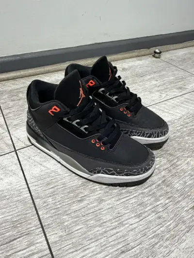 Zapatillas Jordan 3 fear pack talla 38 - miniatura 3