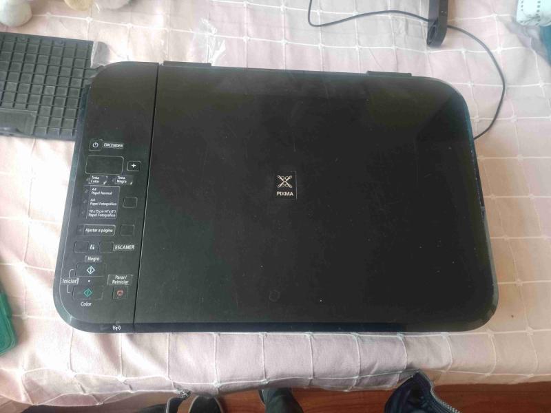 Impresora multifuncional Canon Pixma - 3