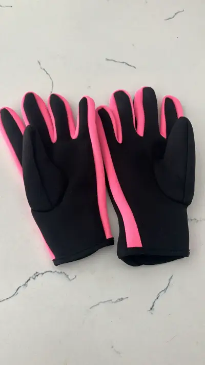 Guantes de surf negros con detalles rosas - miniatura 3
