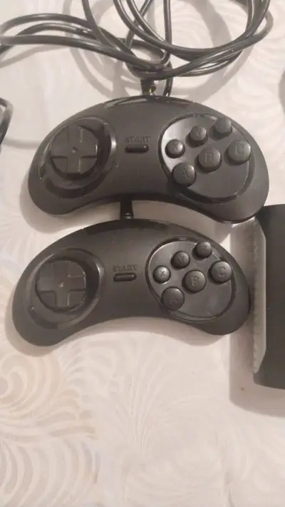 Consola Sega Genesis AtGames - miniatura 3