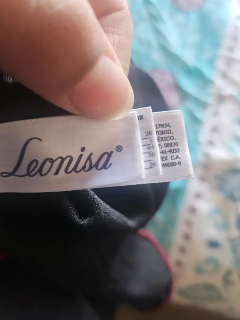 Traje de baño entero burdeos Leonisa - 3