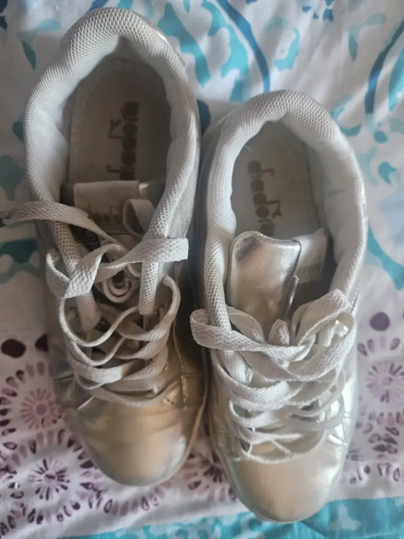 Zapatillas deportivas plateadas Diadora - 2