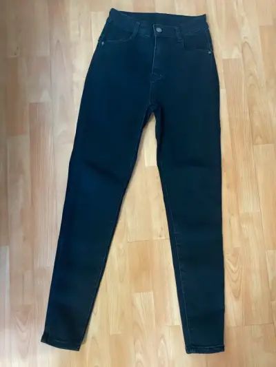 Jeans negros para mujer - miniatura 1