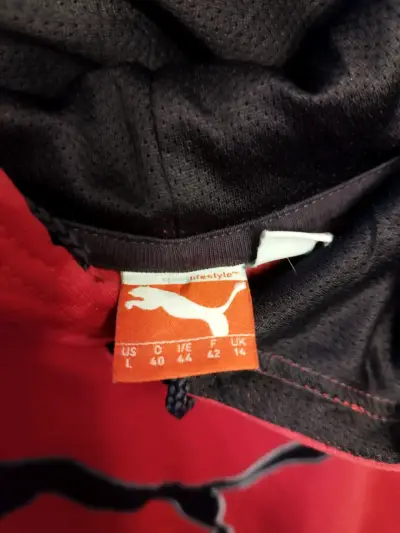 Polerón de dama color fuccia con logo impecable - miniatura 3