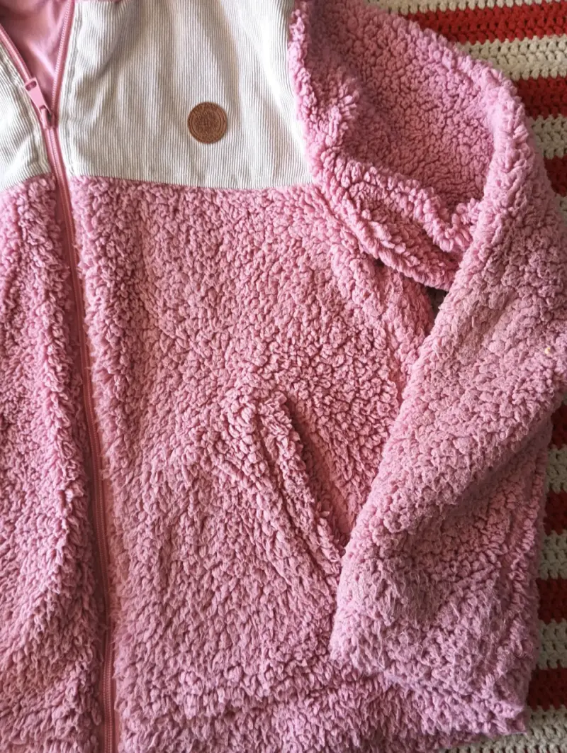 Chaqueta polar rosa con capucha - 2