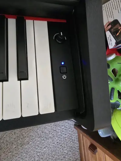 Teclado eléctrico con ajuste de volumen - miniatura 1