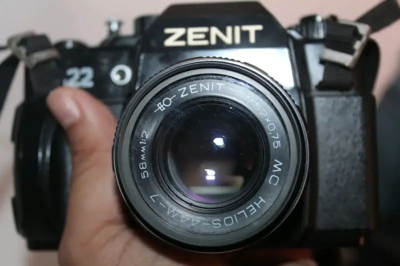 Cámara Zenit 122 vintage, con flash de regalo - 5