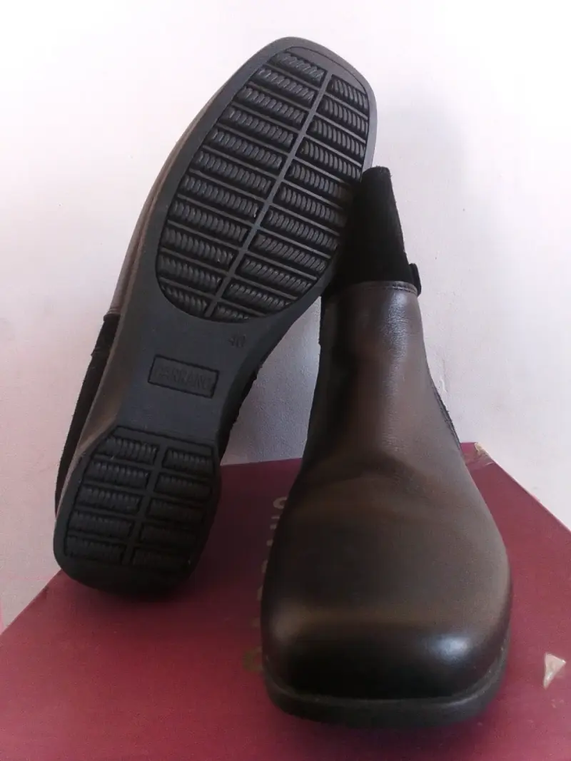 Botines carrano negros de cuero - 3