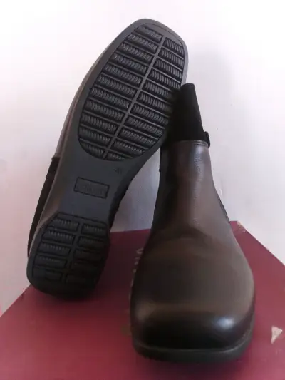 Botines carrano negros de cuero - miniatura 3