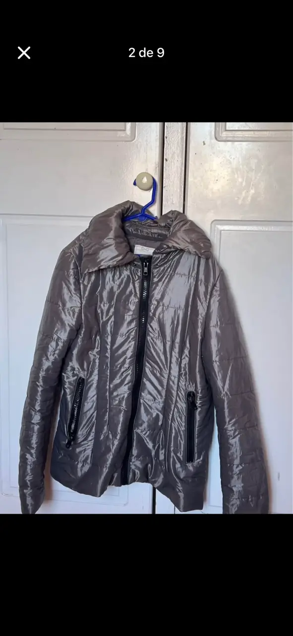 Chaqueta acolchada gris metálico