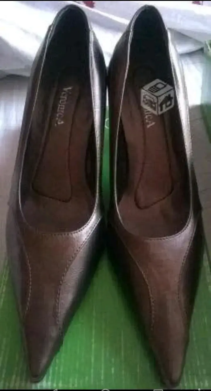 Zapatos de tacón marrones - 4