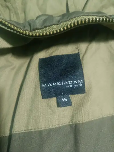 Parka beige con capucha - miniatura 2