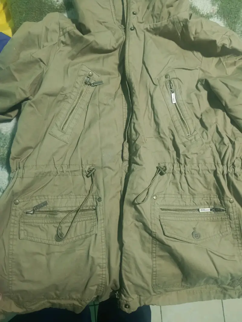 Parka beige con capucha - 3