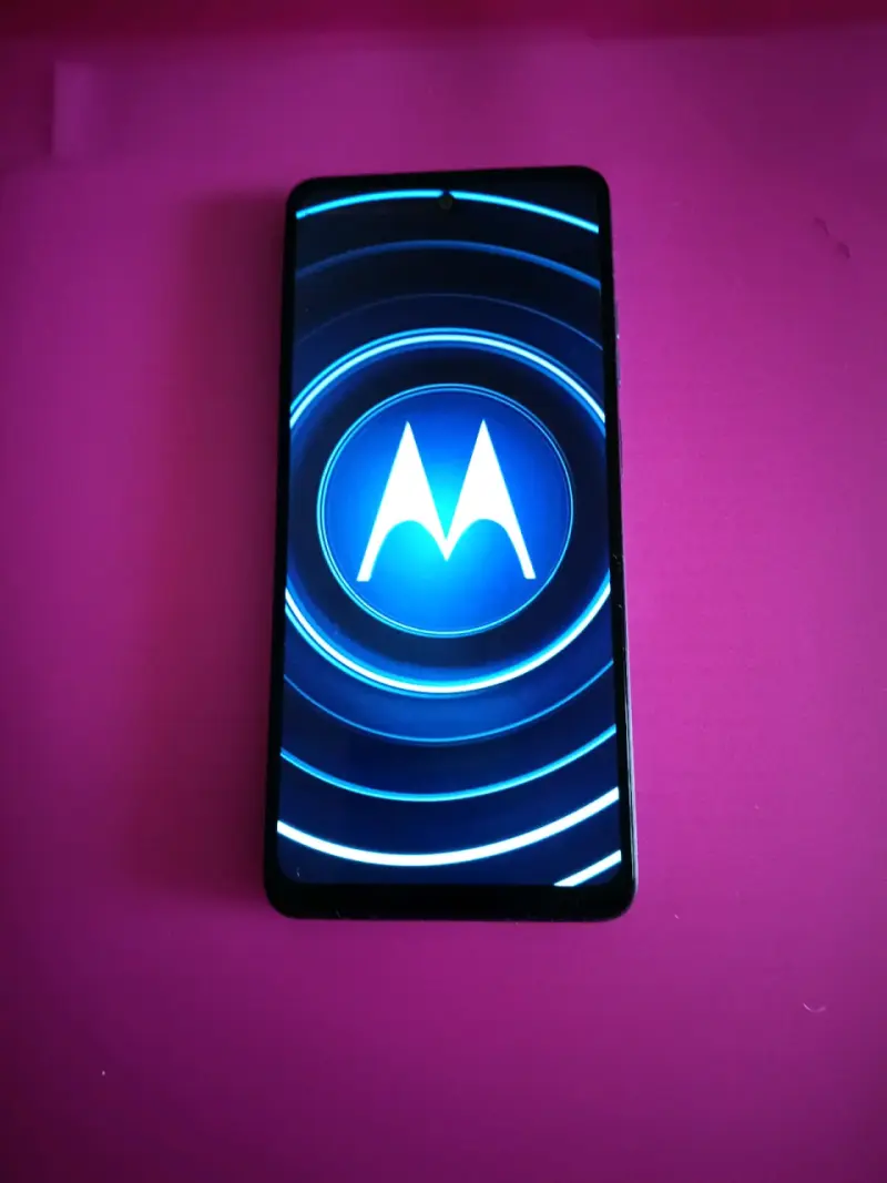 Se vende por renovación celular Motorola g24 power - 5