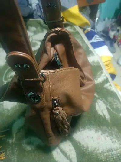 Set de carteras de cuero y tachas - miniatura 5