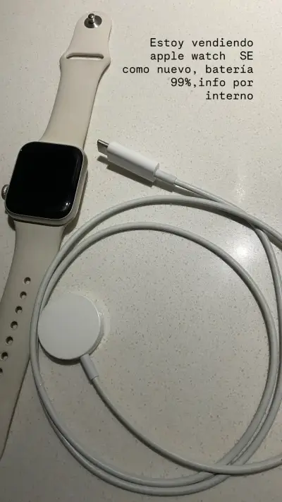 Apple Watch SE con cargador - miniatura 1