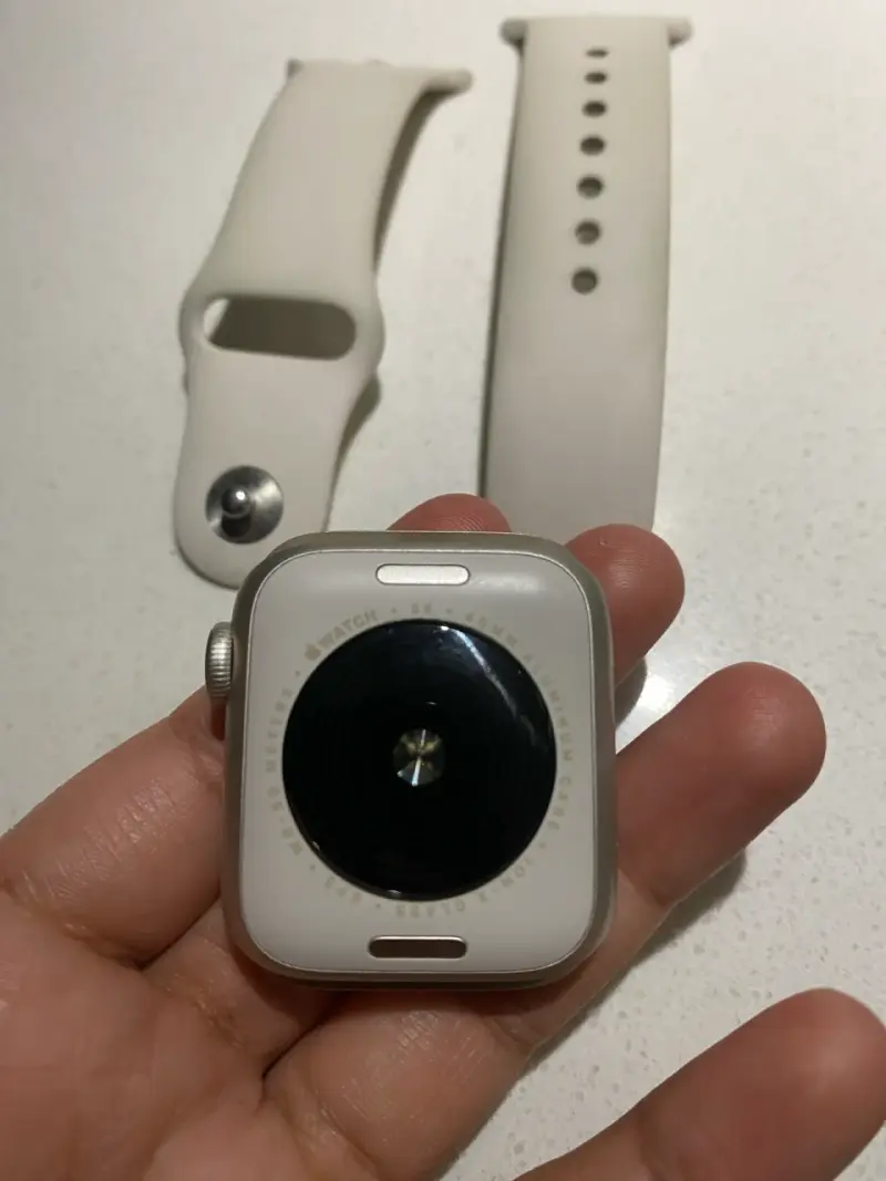 Apple Watch SE con cargador - 2
