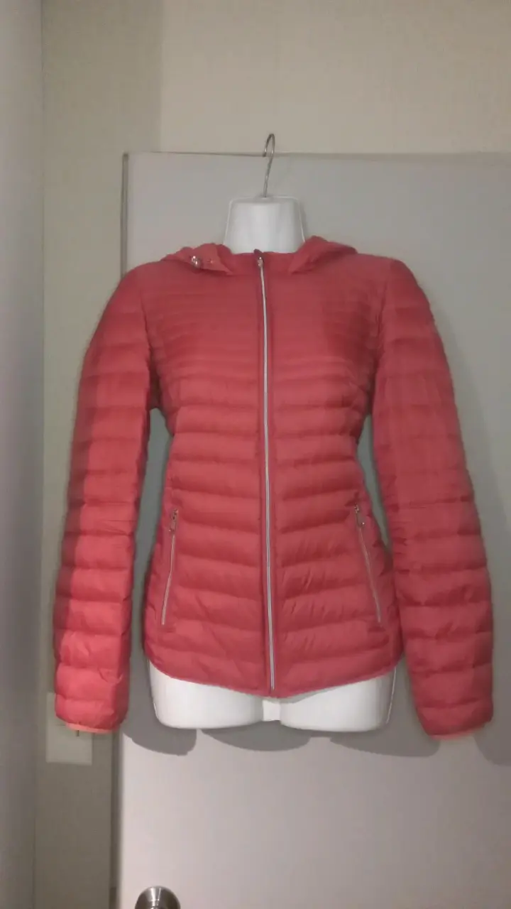 Chaqueta de pluma con capucha talla S - 1