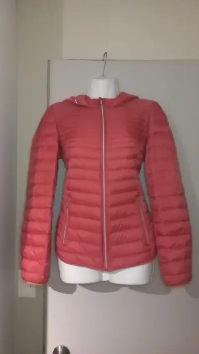 Chaqueta de pluma con capucha talla S - miniatura 1