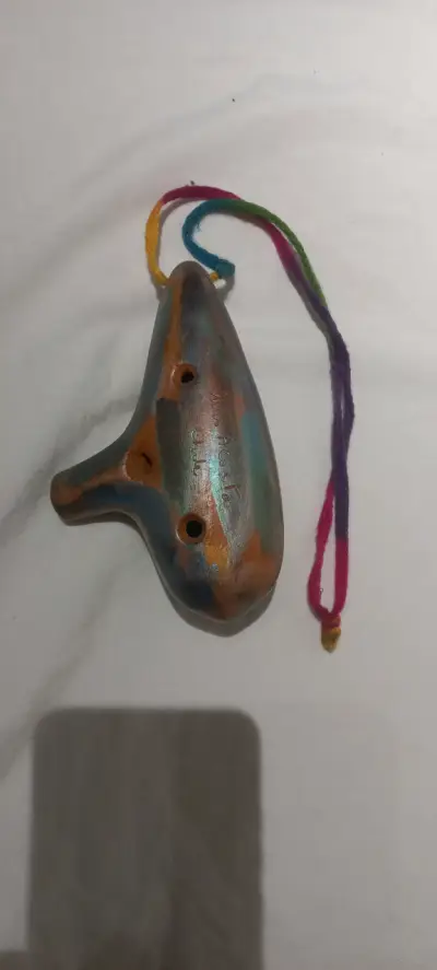 Ocarina artesanal multicolor - miniatura 2
