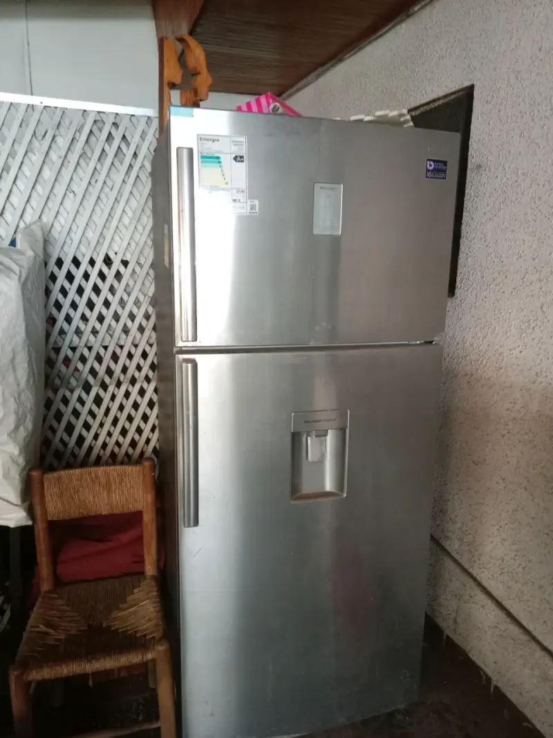 Refrigerador de dos puertas - 2