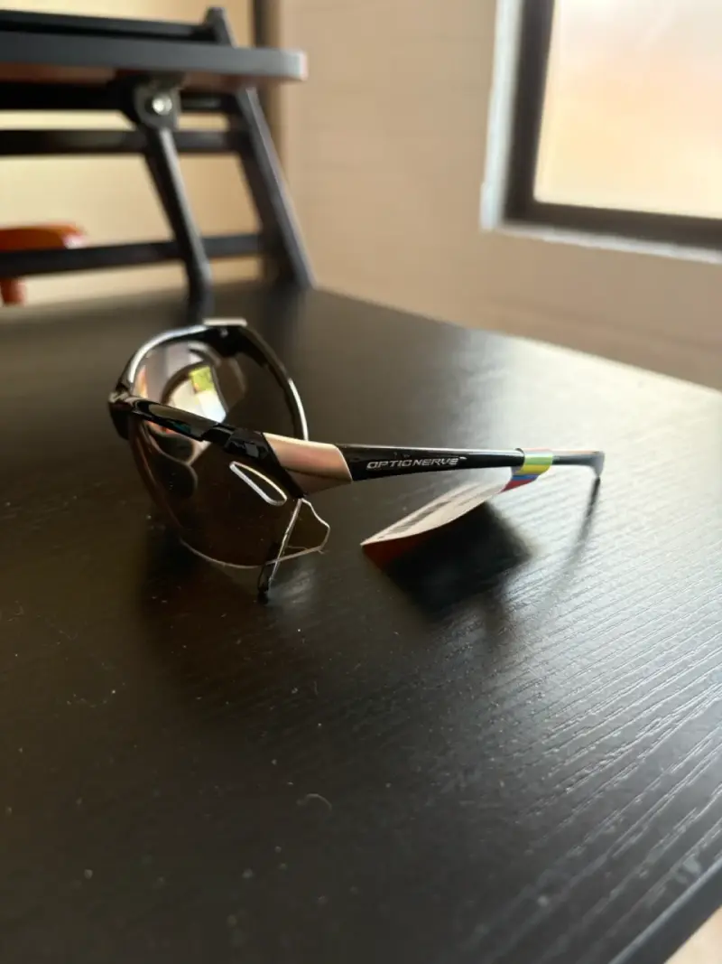 Lentes fotocromáticos deportivos - 6