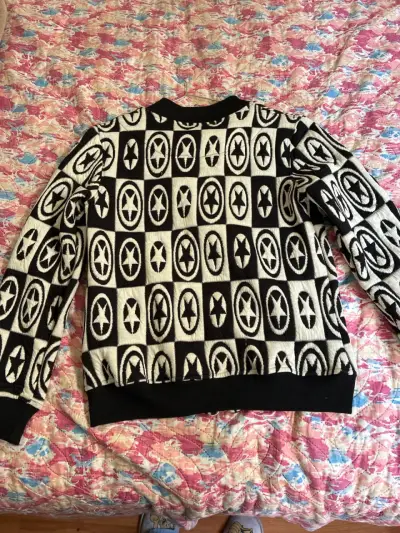 Chaqueta negra con estrellas - miniatura 4
