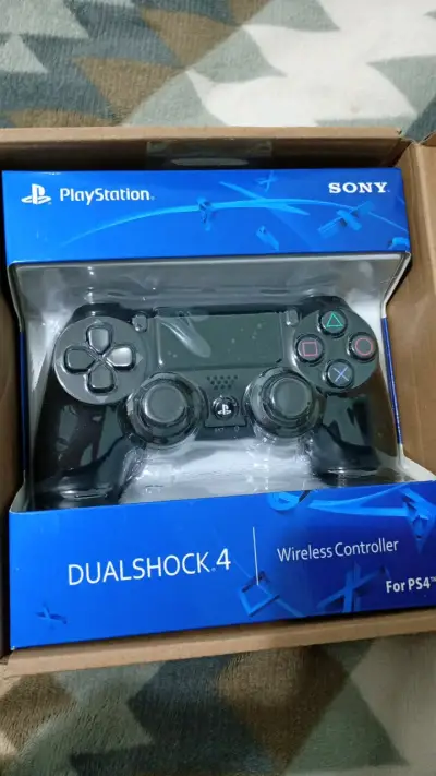 Control PlayStation DualShock 4 nuevo - miniatura 1