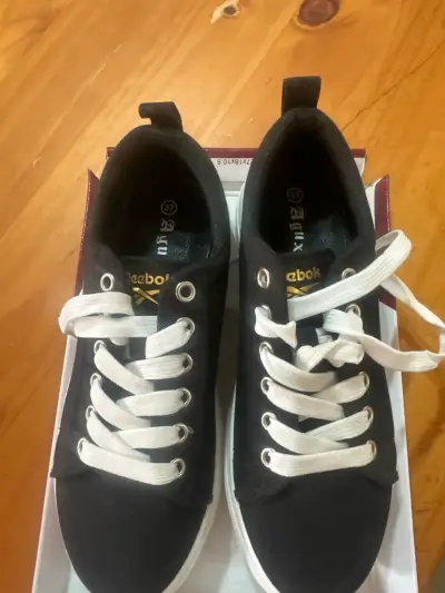 Zapatillas negras - miniatura 1
