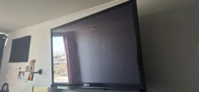 Televisor Samsung 45 pulgadas - miniatura 1