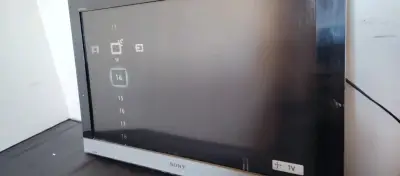 Televisor Sony Bravia 32 pulgadas - miniatura 2
