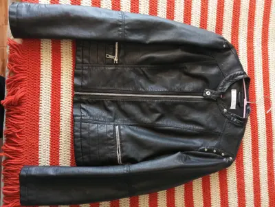 Chaqueta de cuero negra - miniatura 1