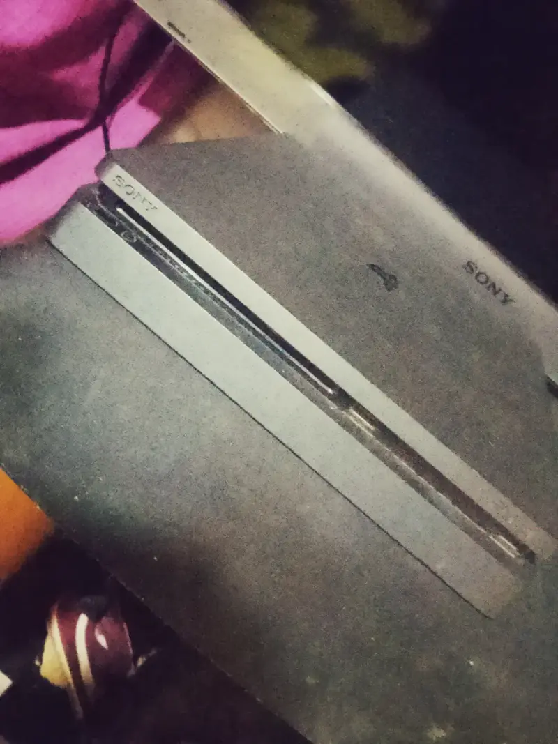 PS4 usado pero está en un buen estado 👍