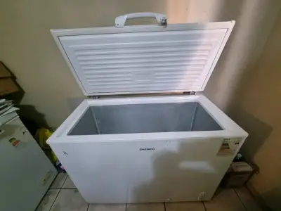 Freezer dual horizontal Daewoo blanco - miniatura 1