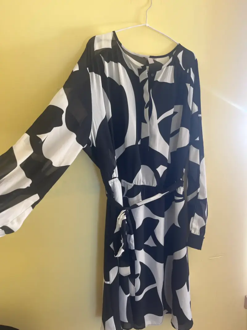 Vestido blanco y negro estampado H&M - 2