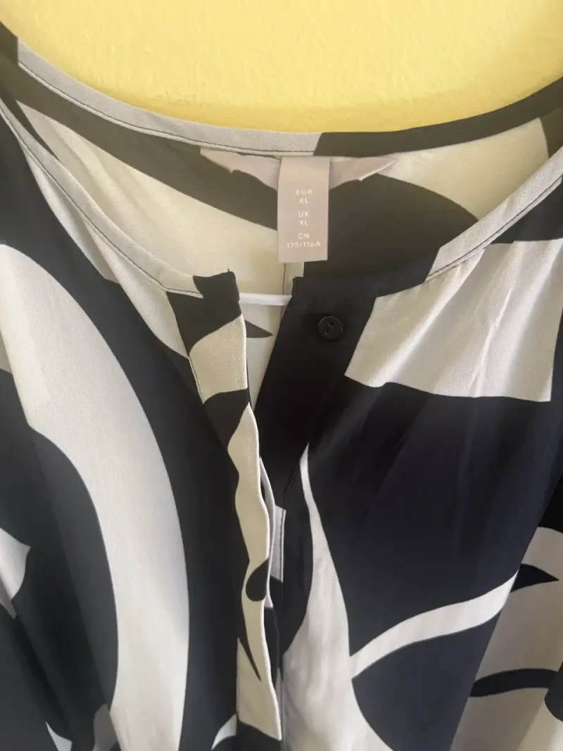 Vestido blanco y negro estampado H&M - 3