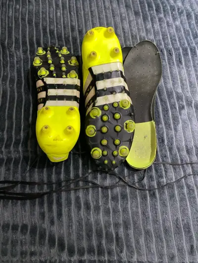 Zapatos de fútbol profesionales - miniatura 3