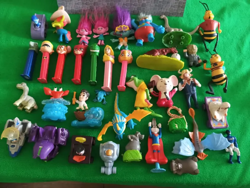Set de peluches personajes famosos - 4