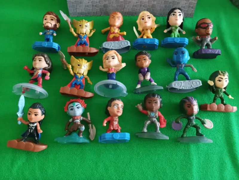 Set de peluches personajes famosos - 6