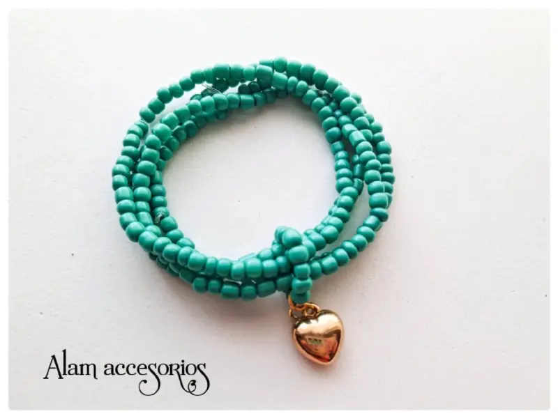 Pulsera turquesa con dije de corazón - 2