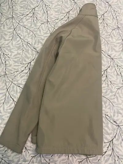 Chaqueta beige - miniatura 1