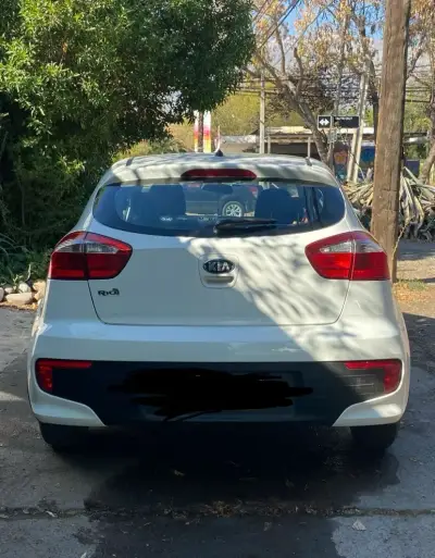 Auto Kia río 5 ex 1.4 2015 blanco - miniatura 2