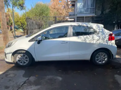 Auto Kia río 5 ex 1.4 2015 blanco - miniatura 5