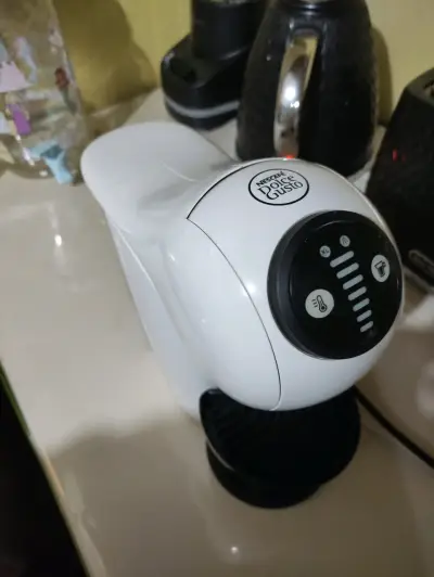 Cafetera Dolce gusto - miniatura 2