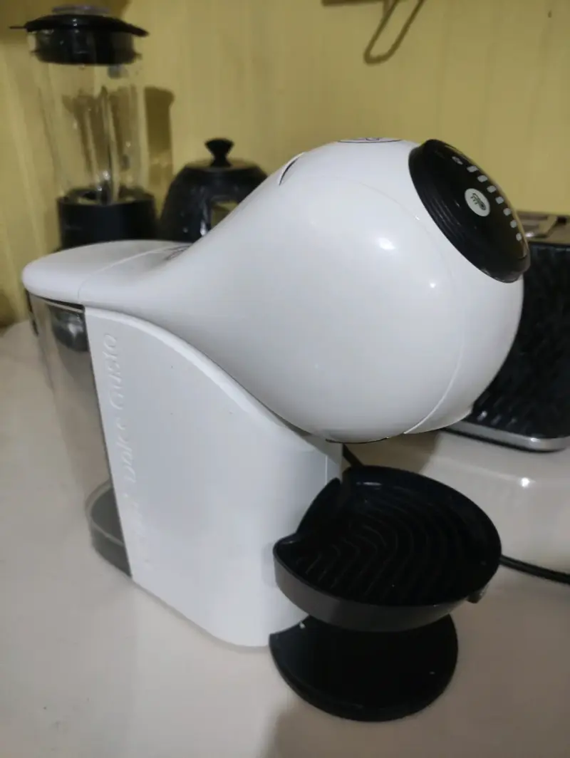 Cafetera Dolce gusto - 3